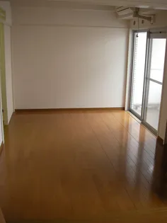 エトワール西台【2階】の居間