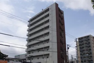 ヴィアーレ新寺【9階】の外観