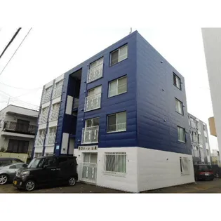 ラフォーレ山鼻【1階】の外観