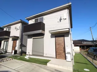 ルピナスB棟【1階】の外観