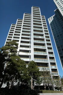 リバー&タワー【11階】の外観