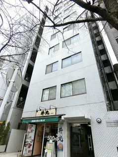 日興パレス広尾プラザ【3階】の外観
