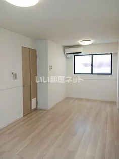 アン・リヴィール【1階】の居間