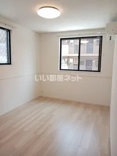 アン・リヴィール【1階】の内装