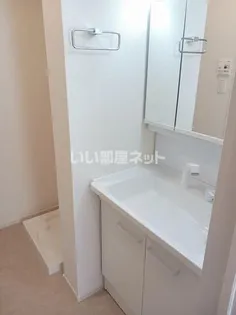 アン・リヴィール【1階】の内装