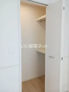 アン・リヴィール【1階】の内装