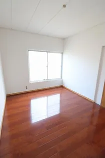 第3カツミ荘【2階】の居間