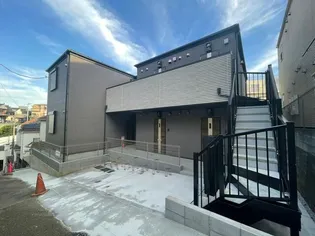 リーズ桜ヶ丘【2階】の外観