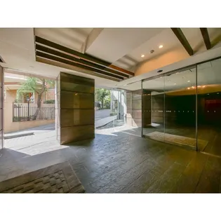 エムレジデンス渋谷神泉【6階】の外観