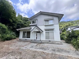 鳥取県西伯郡南部町西町【一戸建】の外観