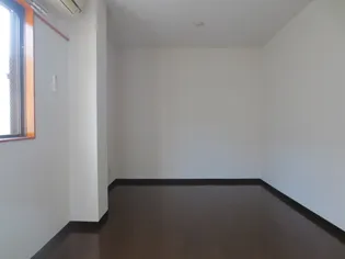 山本マンション【3階】の居間