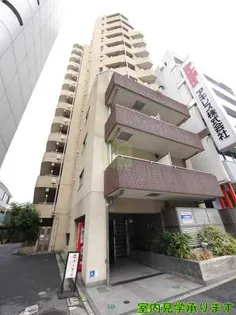 プレール・ドゥーク新宿御苑【1階】の外観