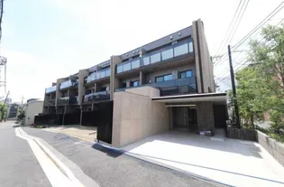 東京都世田谷区弦巻2【マンション】の外観