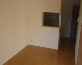 セゾン・メルベイユ【2階】の居間