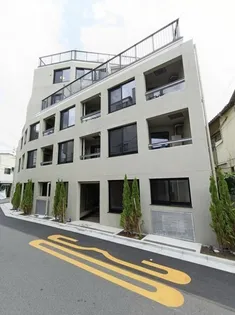 東京都渋谷区本町5【マンション】の外観