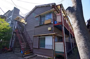 閑々荘【2階】の外観