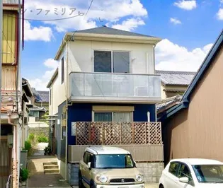 シャトル東町【2階】の外観