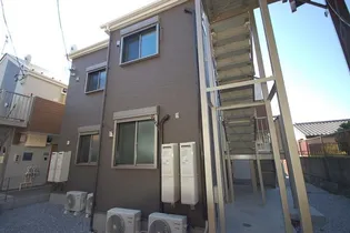 ヒルズ三ツ沢下町B棟【1階】の外観