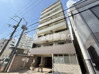 リバティ西三荘【7階】の外観