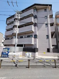 ベルジュネス【5階】の外観