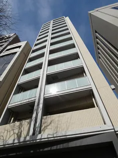 東京都新宿区四谷2【マンション】の外観