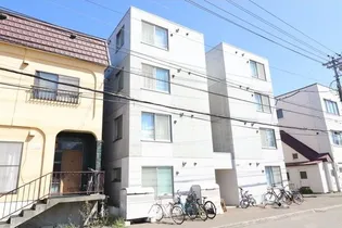 アール栄通の画像