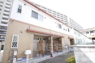 大阪府堺市堺区中三国ヶ丘町1【アパート】の外観
