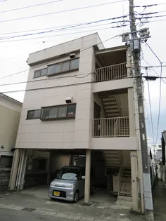 静岡県三島市西本町【アパート】の外観