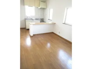 キャッスルハイム B【1階】の居間