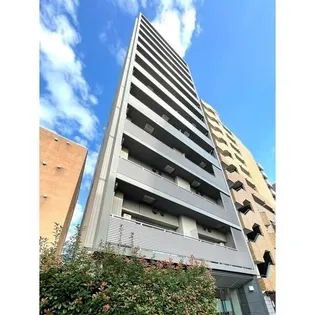 東京都新宿区西新宿4【マンション】の外観