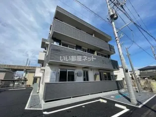 栃木県小山市三峯1【アパート】の外観