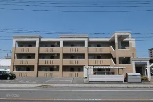 クレール デュイルの画像