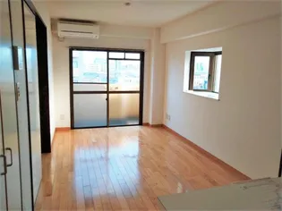 アクセス第5ビル佐賀駅南【6階】の居間