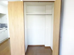 エール白須賀【2階】の内装