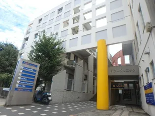 ハウズ・プラザの外観