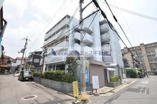 ロイヤルアーク八戸ノ里【2階】の外観