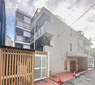 ベルハイム初台【3階】の外観