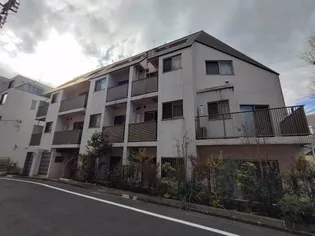 ガーデン代々木八幡【1階】の外観