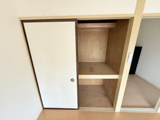 ハイツ昭和土地甲西【3階】の内装