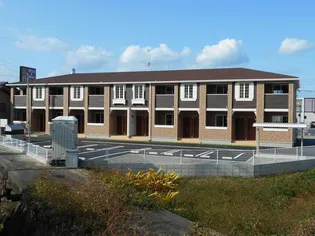 愛媛県四国中央市中曽根町【アパート】の外観