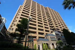 シャルマンフジ泉北深井駅前の画像