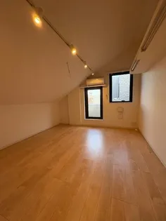 渋谷西原レジデンス【2階】の居間