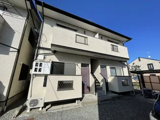 ホームズC棟【1階】の外観