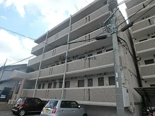 ロイヤル九品寺【3階】の外観