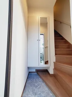 アーバンパーク宮前平 EAST【2階】の玄関