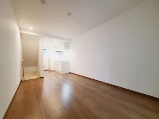 アーバンパーク宮前平 EAST【2階】の居間