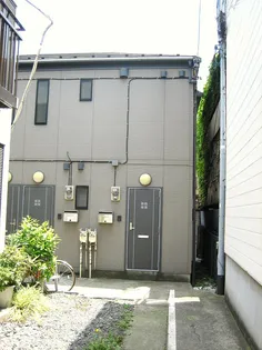 東京都新宿区四谷坂町【アパート】の外観