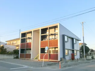 西大フラット【2階】の外観