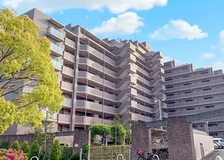 ヴィルヌーブガーデンズ千里山西の画像