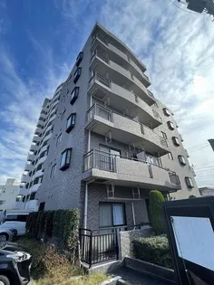 T R トリビュートの画像